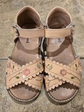 Petit Nord Flower Pop Crossover Scallop Sandal
